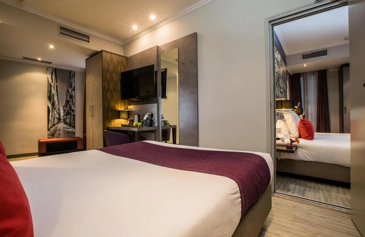 Leonardo Hotel Barcelona Las Ramblas 3*,