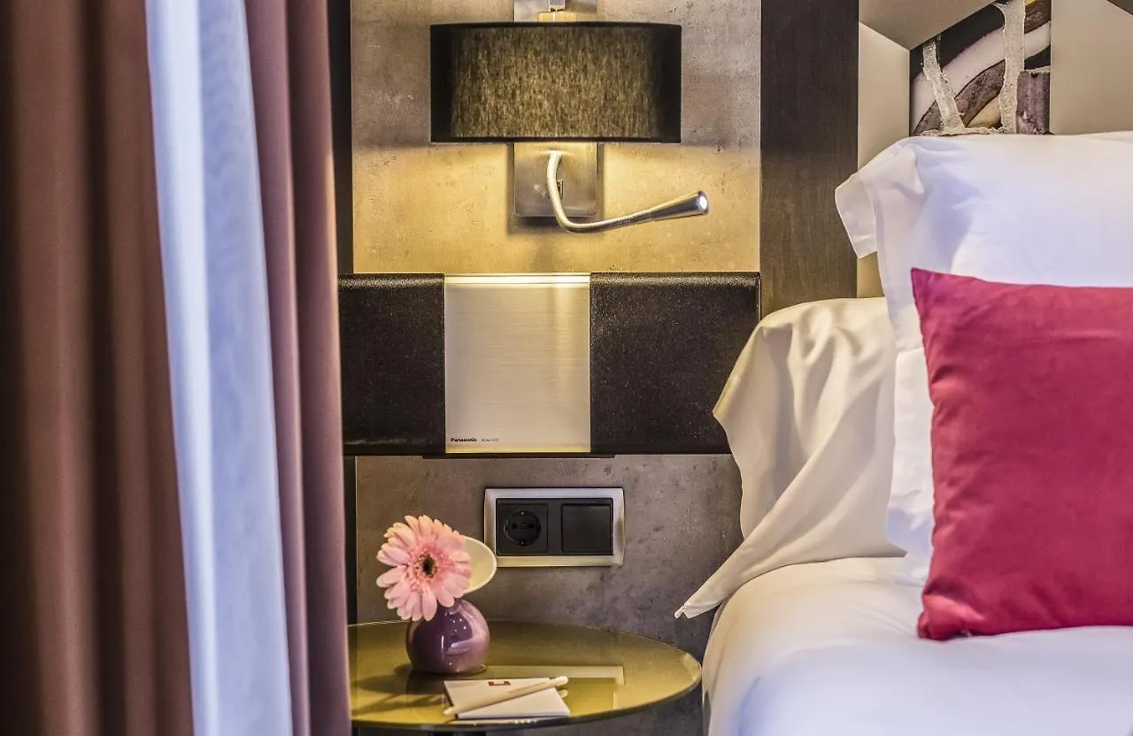 Leonardo Hotel Barcelona Las Ramblas 3*,  Spain