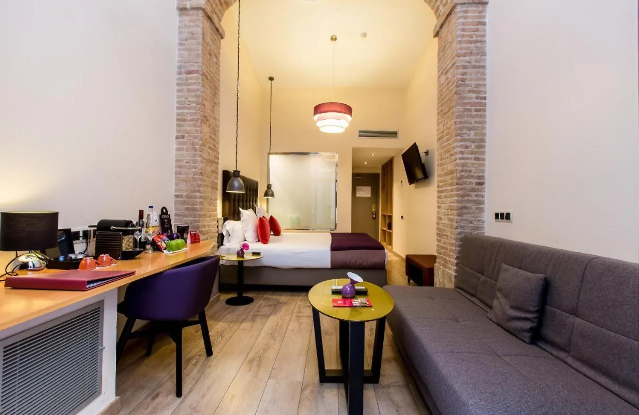***  Leonardo Hotel Barcelona Las Ramblas España
