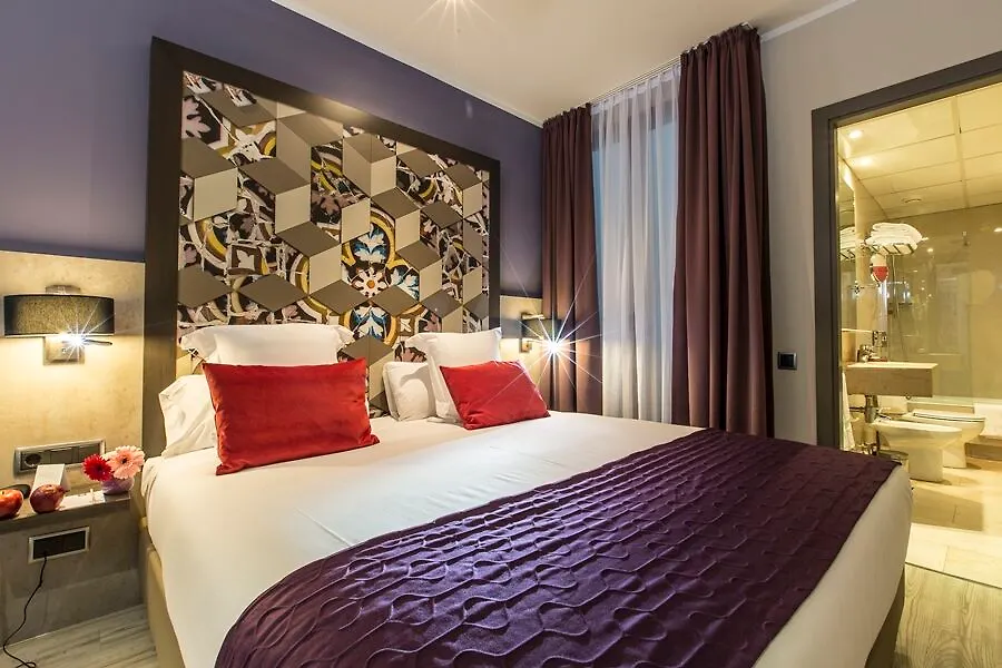 Leonardo Hotel Barcelona Las Ramblas 3*,